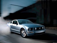 /album/galleria-fotografica/ford-mustang-gt-2005-1600x1200-wallpaper-01-jpg/